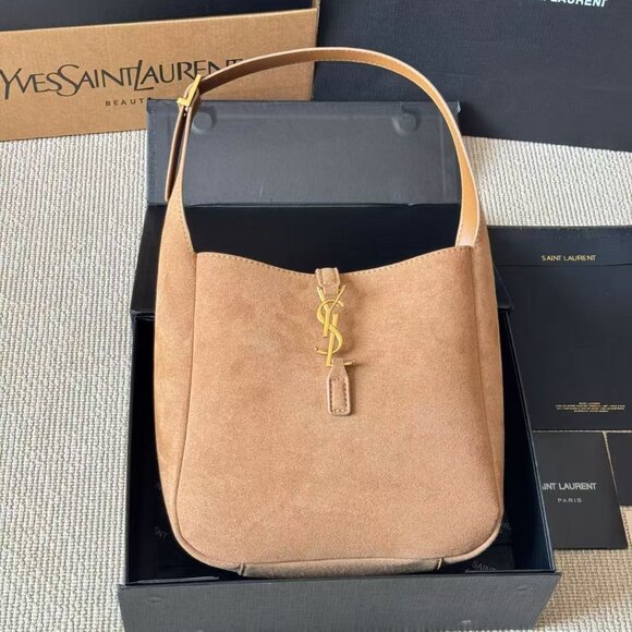 Classic YVES Bag: A Stylish and Versatile Choice for Elegance - Picture 1 of 10